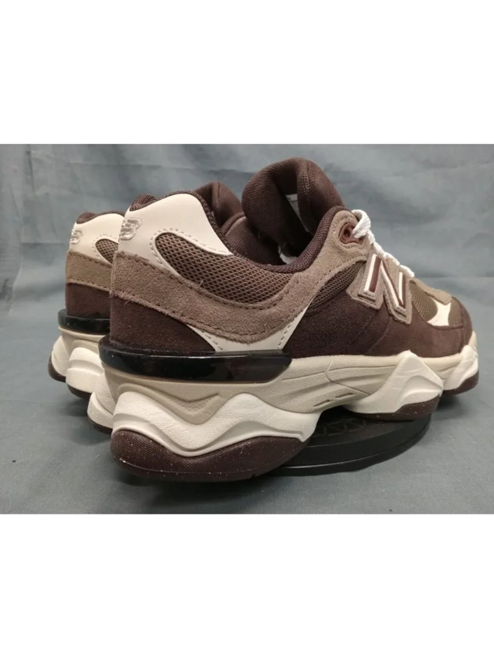 New Balance 9060 (GS) Sneakers G9060SFP Brown Brown Boys Size 5 NEW IN BOX!